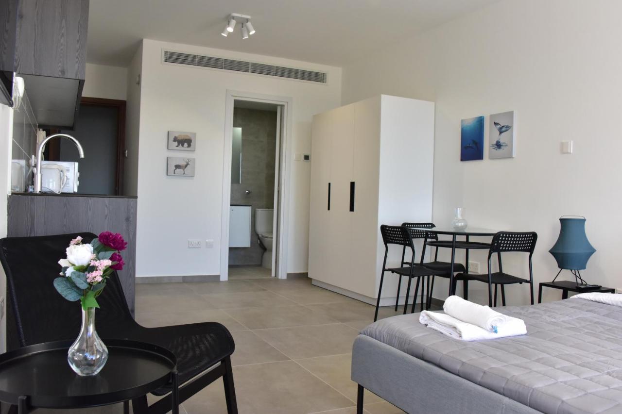 Georgia Court City & Seaview ลาร์นาคา ภายนอก รูปภาพ